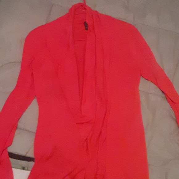 Tops - Scoop neck sweater